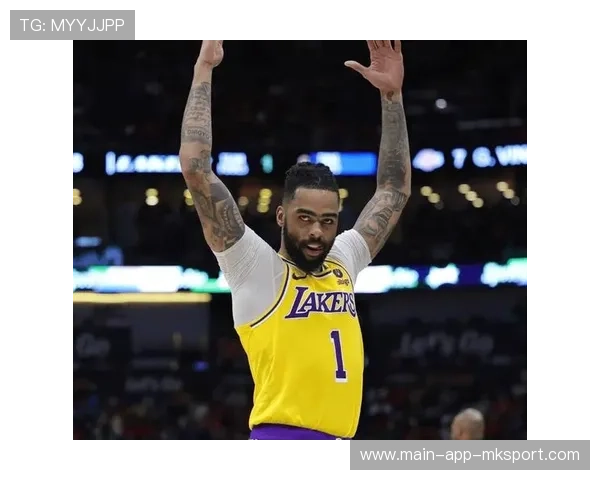 拉塞尔一度领跑 拉塞尔一度领跑